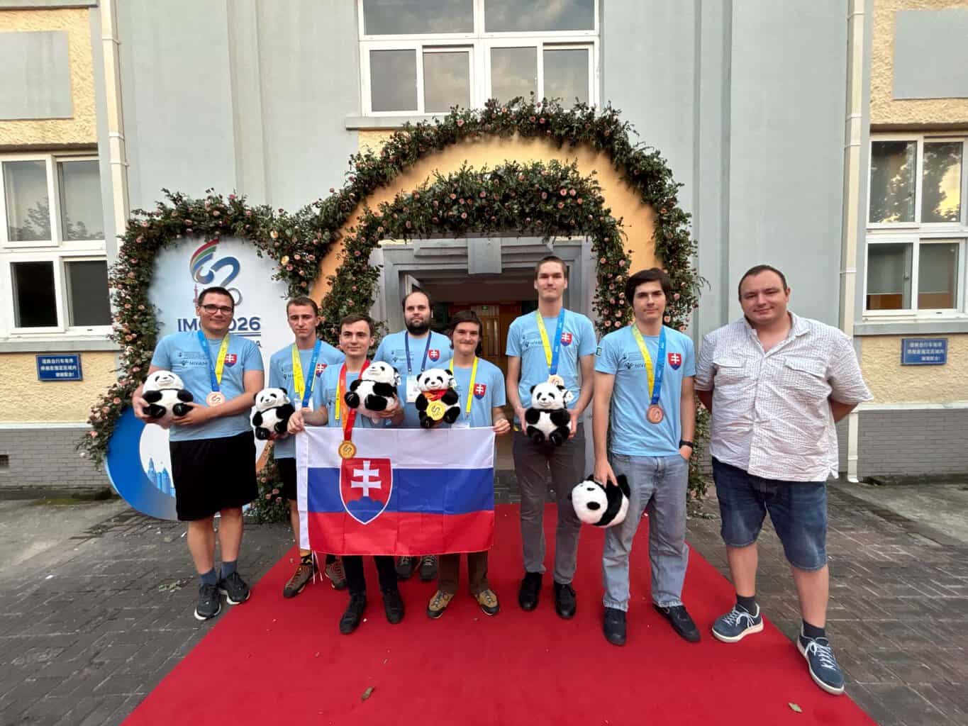 fotografia reprezentatov Slovenska na Medzinárodnej olympiády v matematike 2026