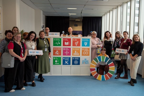 na obrázku je fotografia účastníkov odborného workshopu UNIS a NIVaM