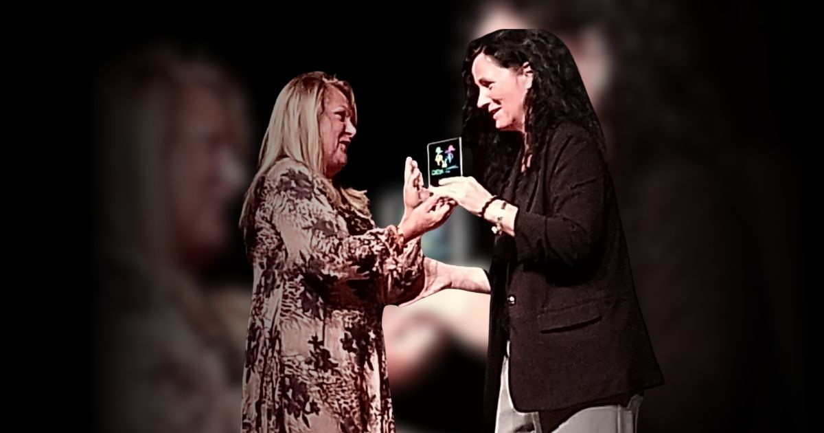 konferencia Materská škola pre všetky deti - ocenenie pre Evu Sobinkovičovú z NIVaM