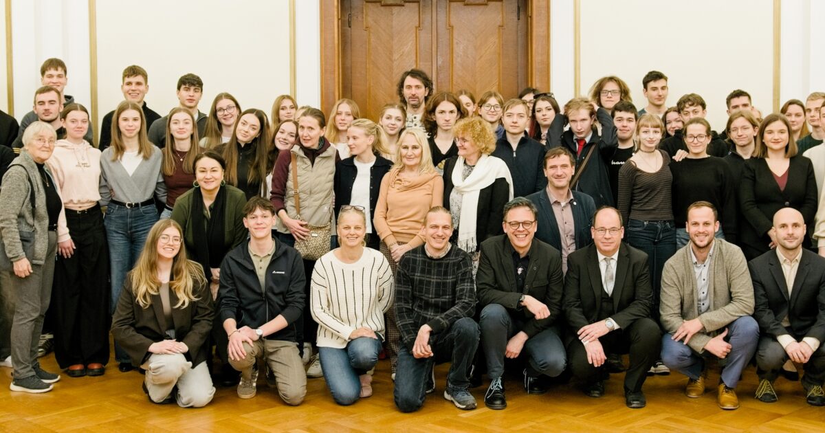 Spoločná fotografia účastníkov konferencia Mladá nádej vedy
